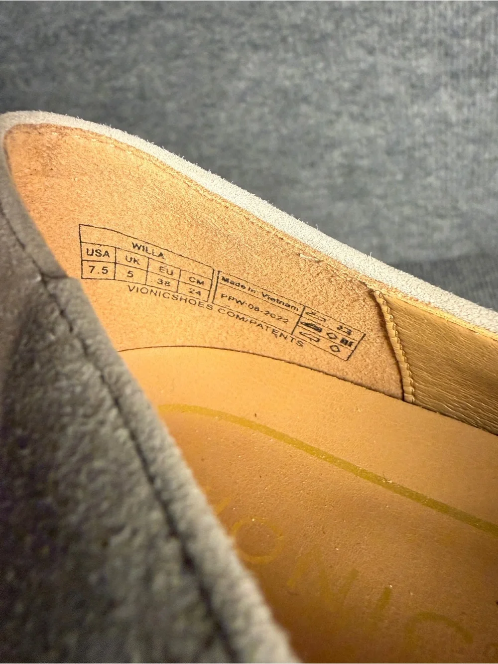 Vionic Willia II Taupe Gray Suede Slip-On Loafer with Tan Insole Size 7.5